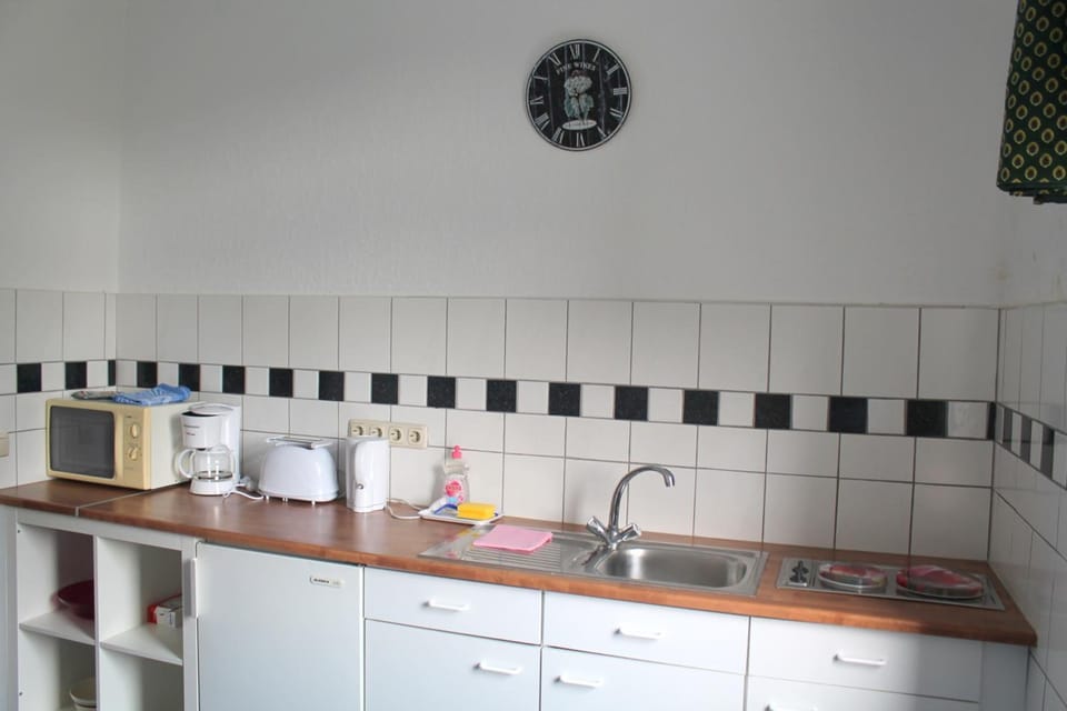 Coffee/tea maker