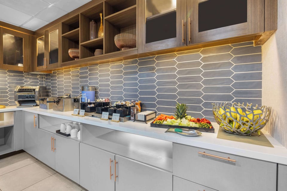 Free daily full breakfast