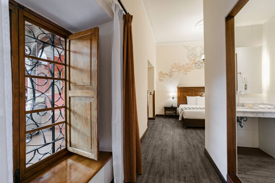 Family Suite, Multiple Beds, Non Smoking (Colonial) | Premium bedding, down comforters, minibar, in-room safe