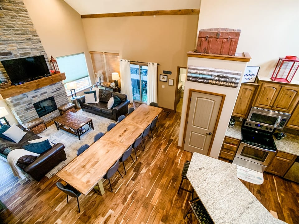 Open kitchen and dining space ideal for entertaining