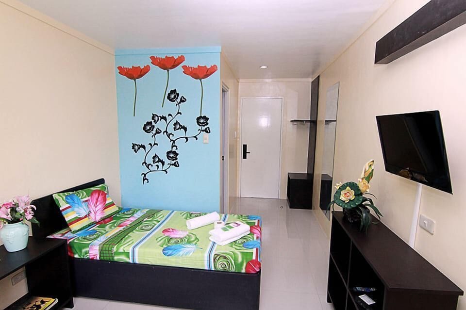 Single Room, 1 Twin Bed | In-room safe, desk, rollaway beds (surcharge)