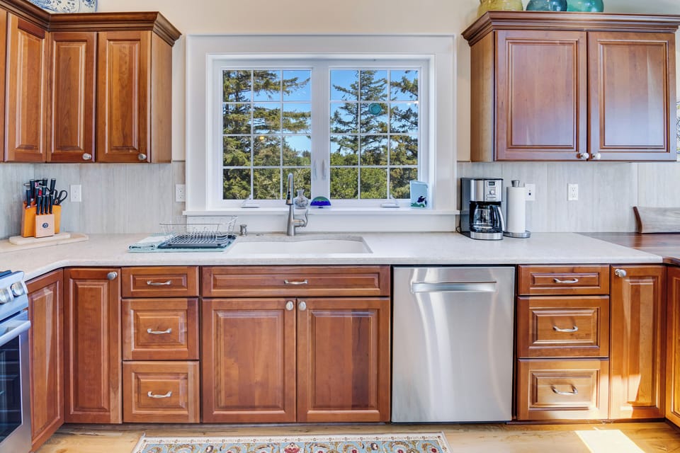 There are views everywhere.  You can see the ocean from the kitchen window.