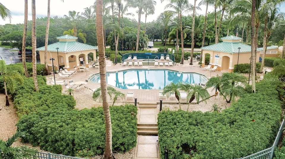 Prettiest pool area in Burnt Store.  Heated pool and hot tub
