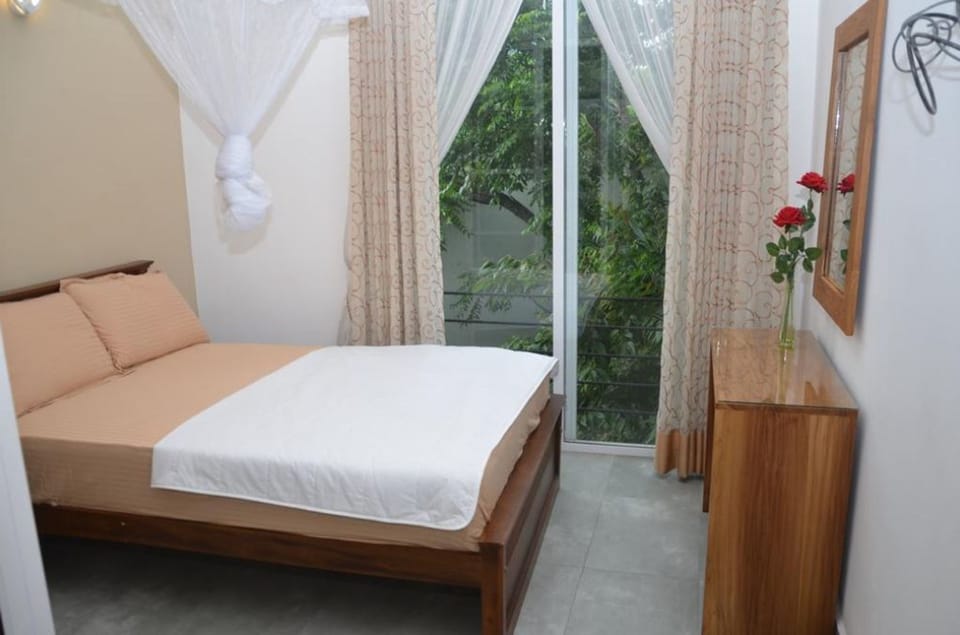 Desk, iron/ironing board, free WiFi