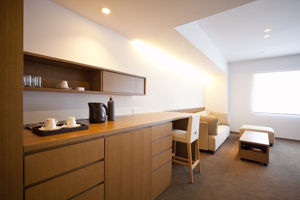 Universal Twin | Minibar, in-room safe, iron/ironing board (on request), WiFi (free)
