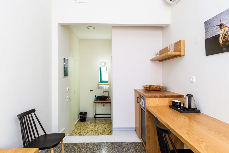 Standard Room | In-room safe, soundproofing, iron/ironing board (on request)