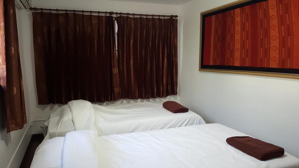 Deluxe Triple Room, Non Smoking, Garden View | Premium bedding, blackout drapes, free WiFi, bed sheets