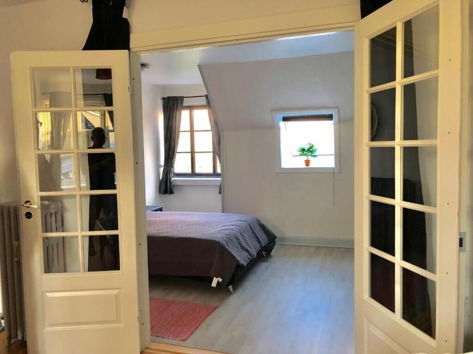 Classic Double Room, Ensuite | Premium bedding, pillowtop beds, individually decorated