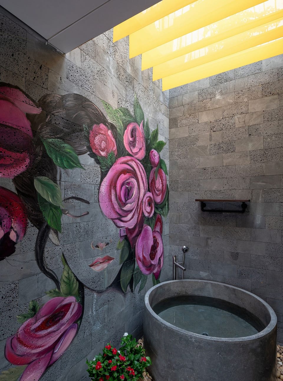 Signature Double Room | Bathroom | Shower, free toiletries, hair dryer, slippers