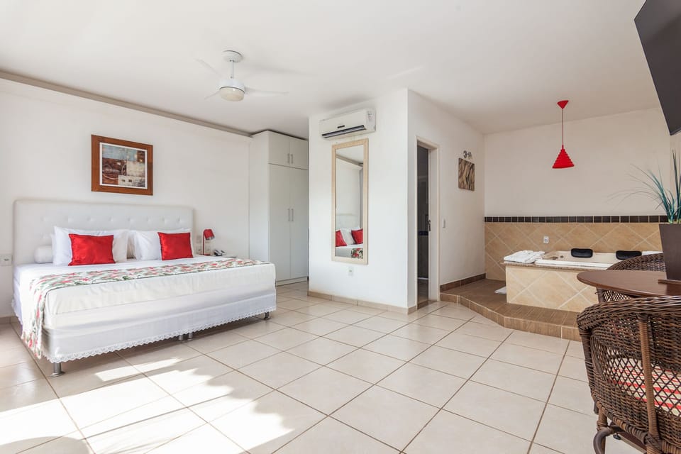 Suite Luxo | In-room safe, free WiFi, bed sheets