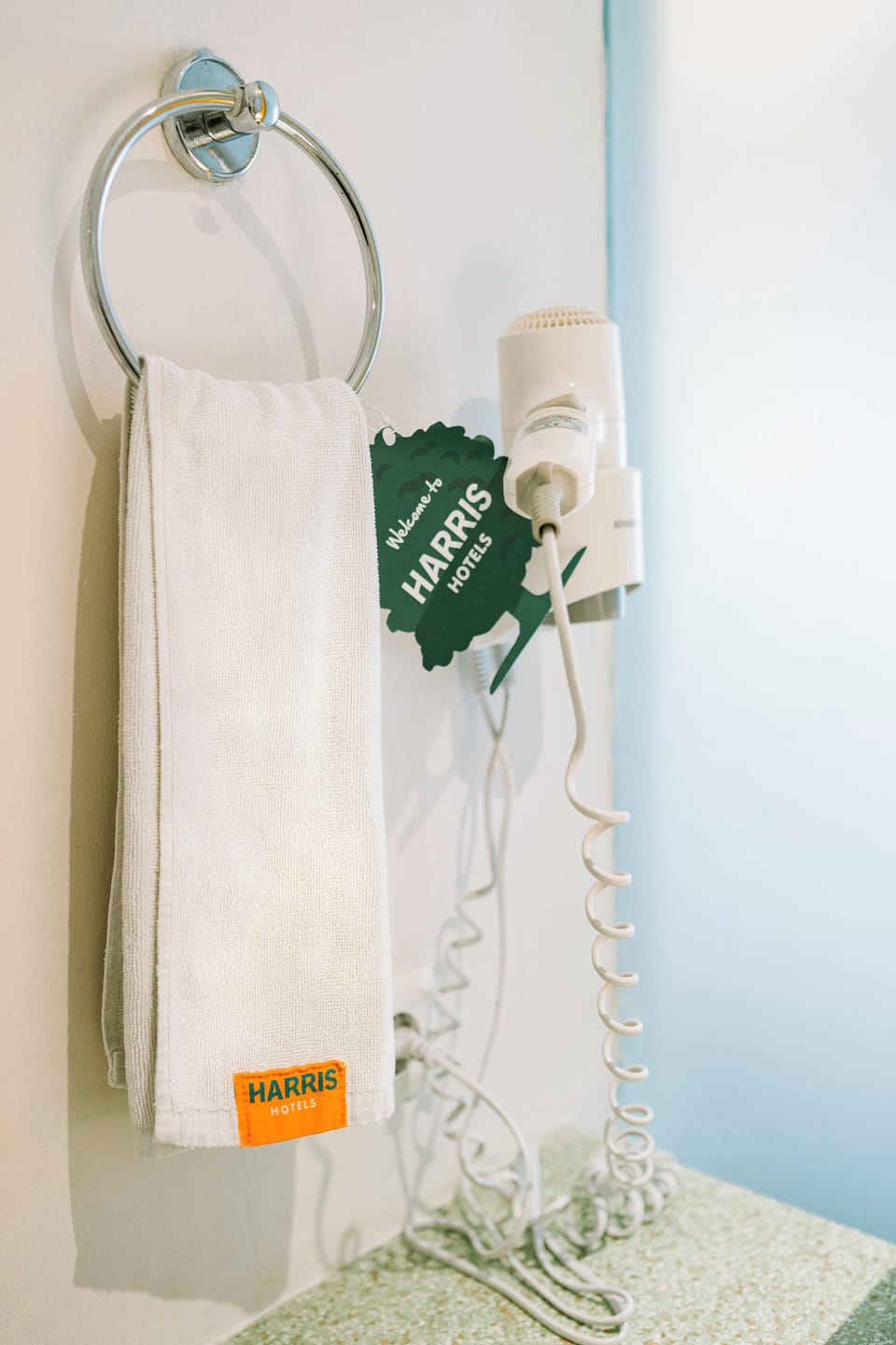 Room (HARRIS) | Bathroom | Shower, free toiletries, hair dryer, slippers