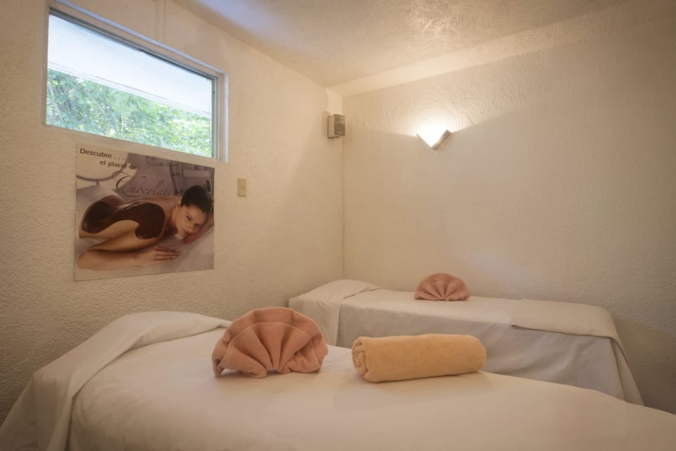 Hotel y Restaurante Villa Bejar Tequesquitengo Hotel in Tequesquitengo