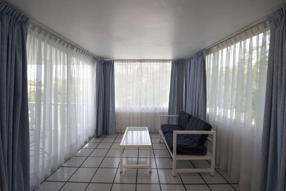 Honeymoon Suite | Living room | Flat-screen TV