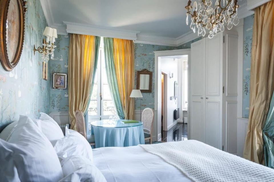 In-room safe, blackout drapes, soundproofing, iron/ironing board