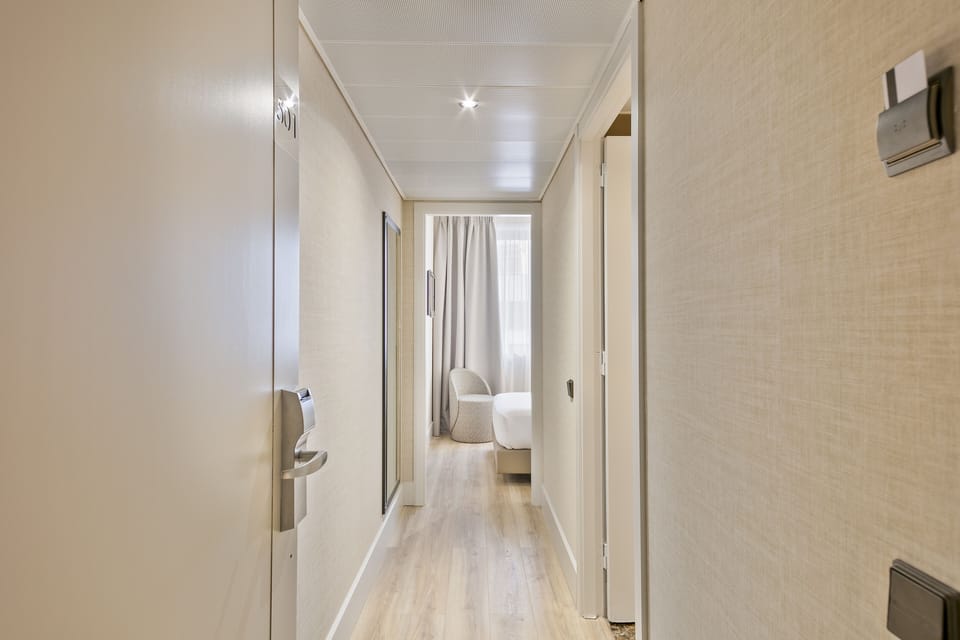 Room (Mini) | Minibar, in-room safe, blackout drapes, free WiFi
