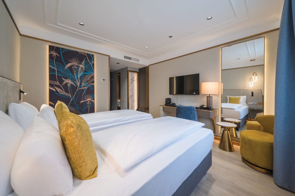 Premium Double or Twin Room | Premium bedding, in-room safe, desk, blackout drapes