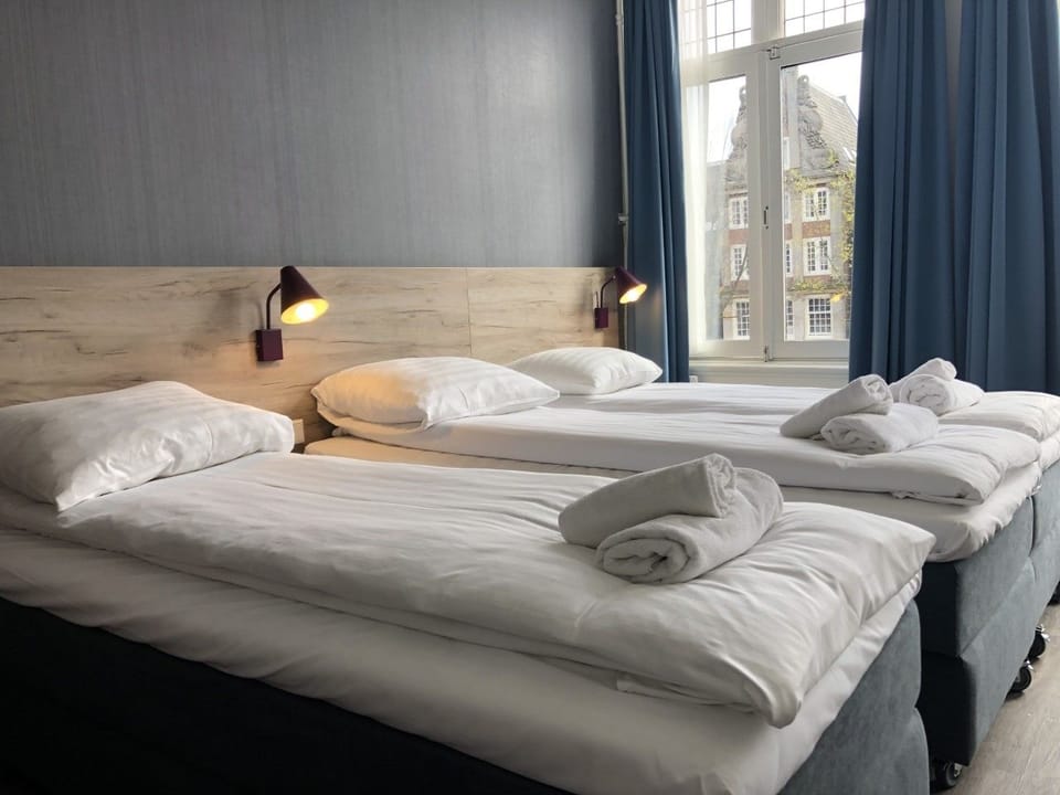 Triple Room | Bed sheets