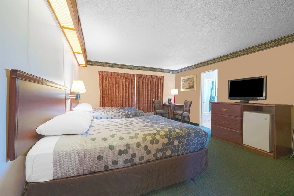 Desk, iron/ironing board, free WiFi, bed sheets