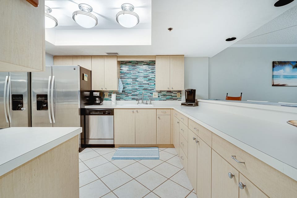 Full stocked kitchen with new appliances