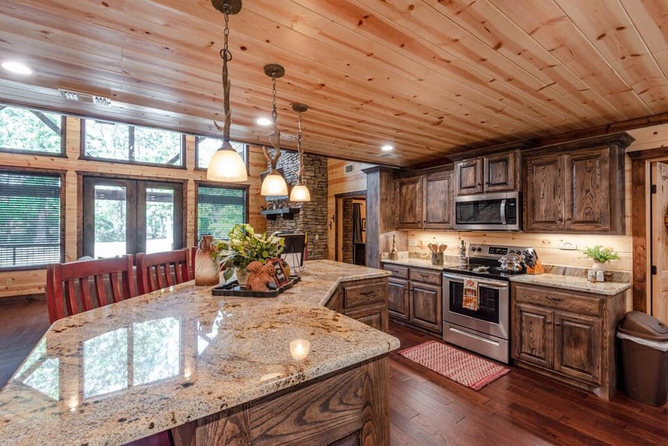BearBottomLodge.BrokenBow