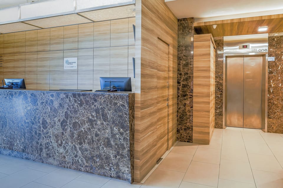 Concierge desk