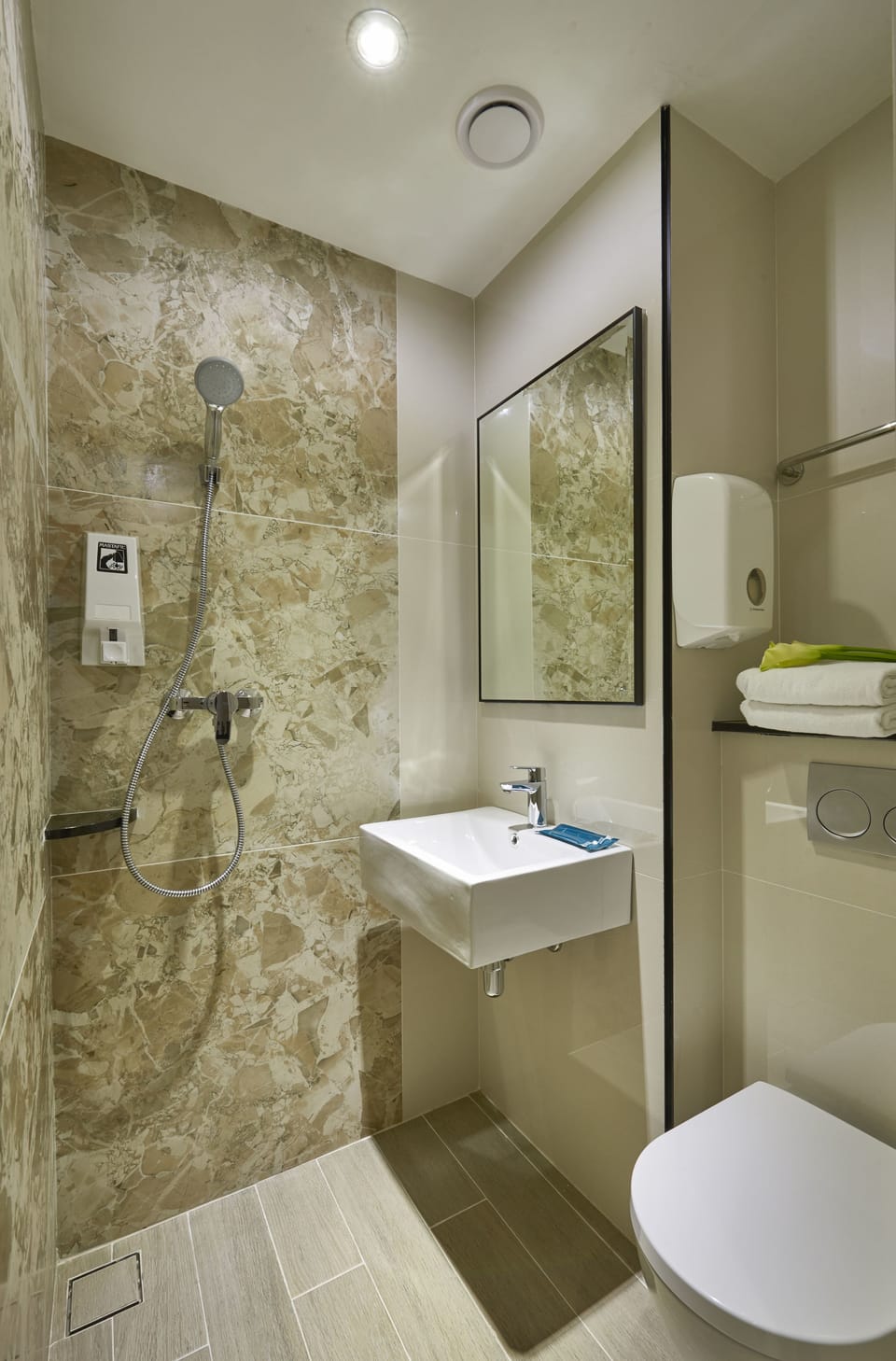 Shower, free toiletries, hair dryer, towels