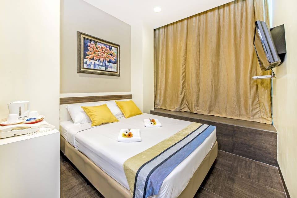 Superior Room, 1 Queen Bed | WiFi (free), bed sheets