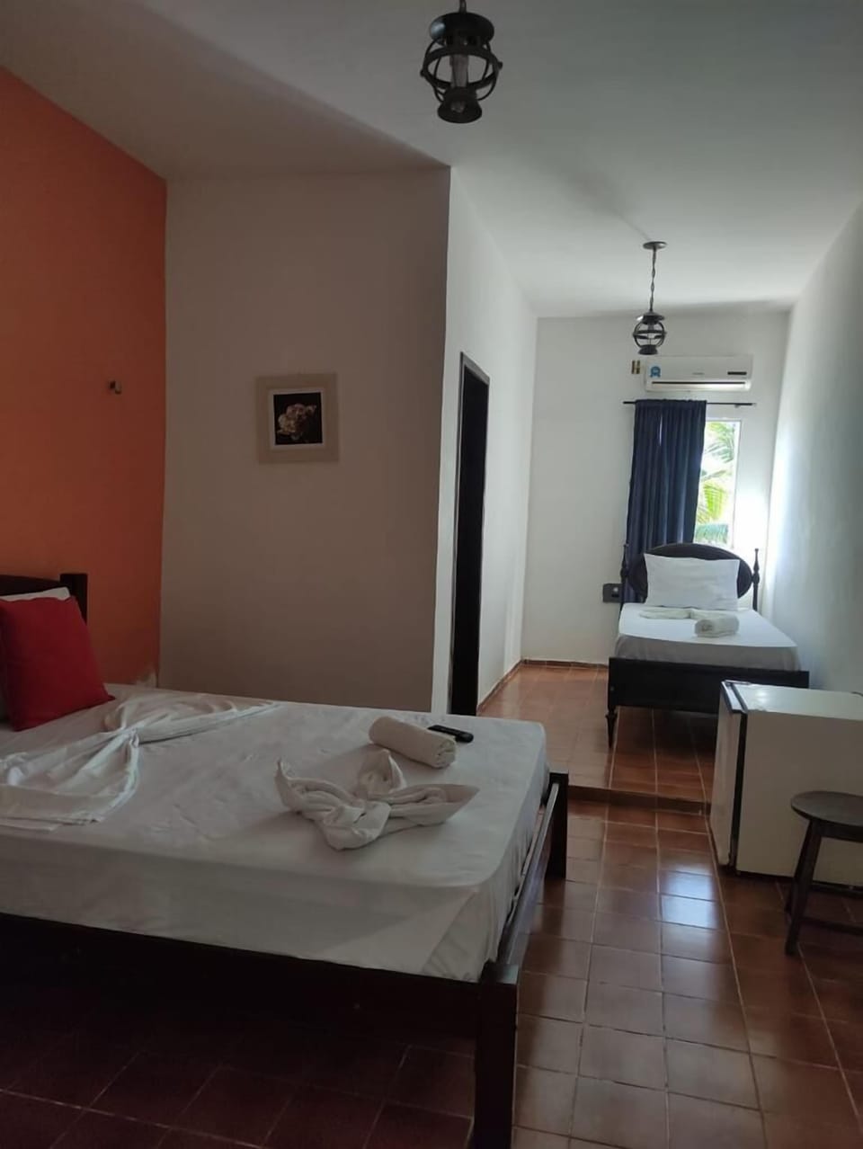Standard Triple Room | Minibar, free WiFi, bed sheets