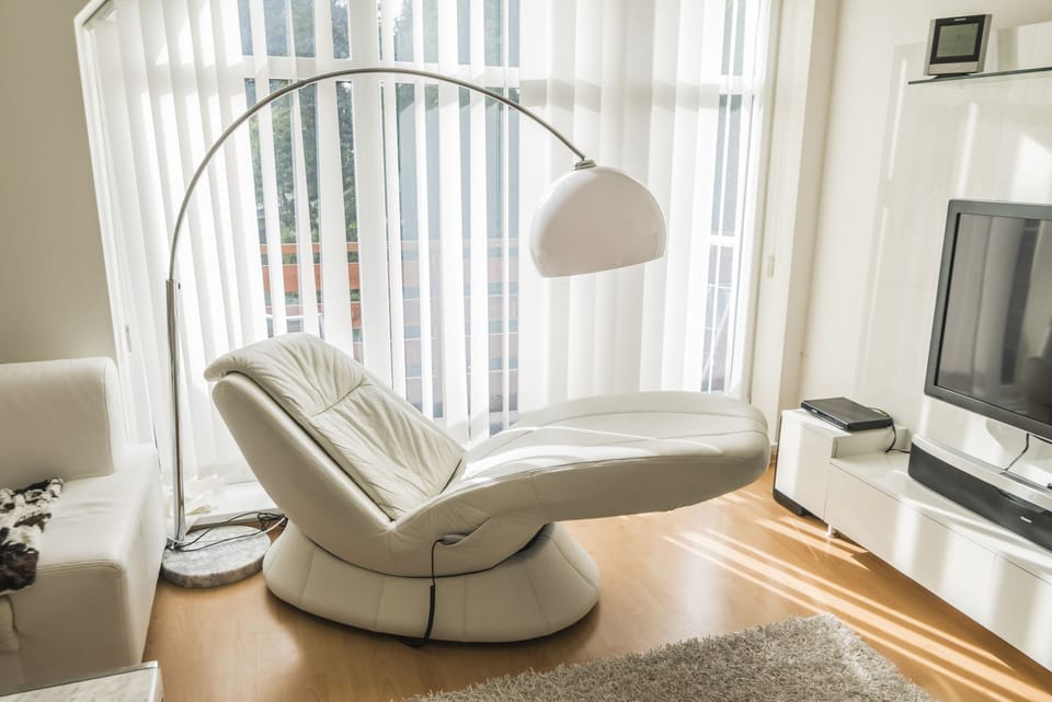Deluxe Apartment | Living room | Flat-screen TV
