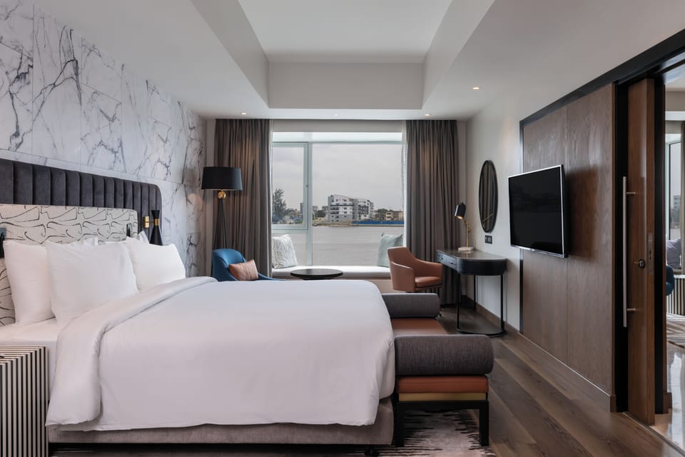 Presidential Suite, Lagoon View (Lounge) | Premium bedding, down comforters, memory foam beds, minibar
