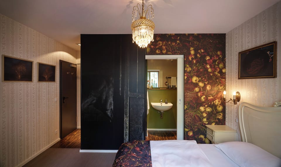 Basic Double Room, 1 Queen Bed, Non Smoking | Hypo-allergenic bedding, desk, soundproofing, free WiFi