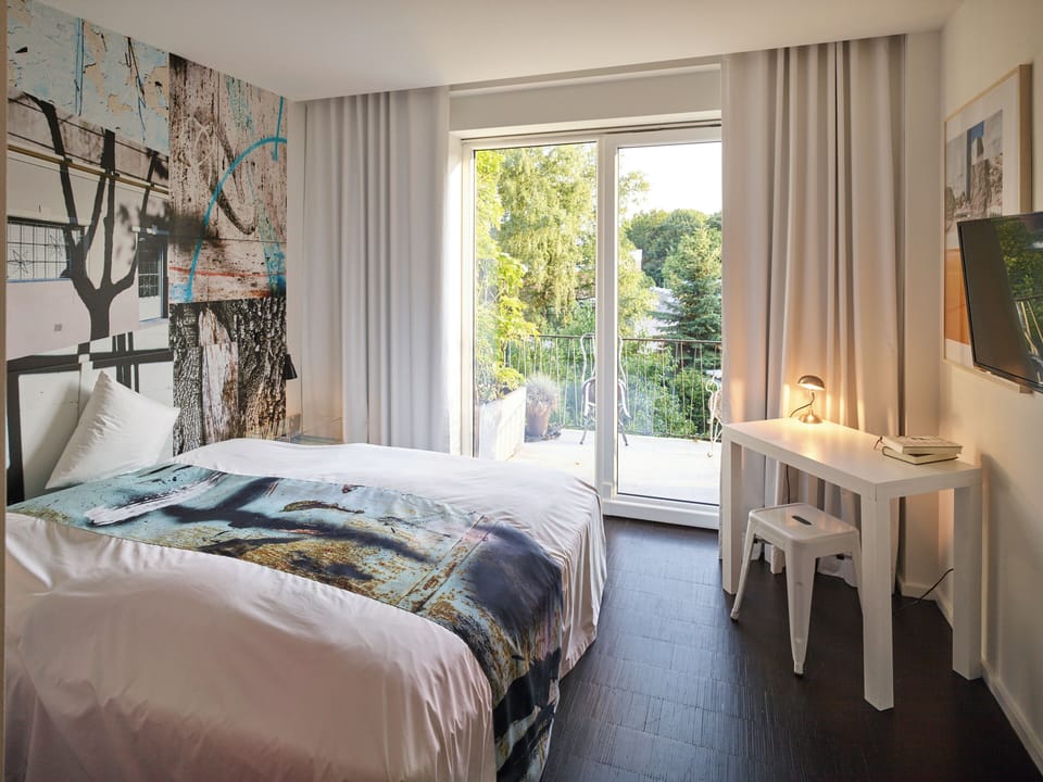 Classic Double Room, Non Smoking | Hypo-allergenic bedding, desk, soundproofing, free WiFi