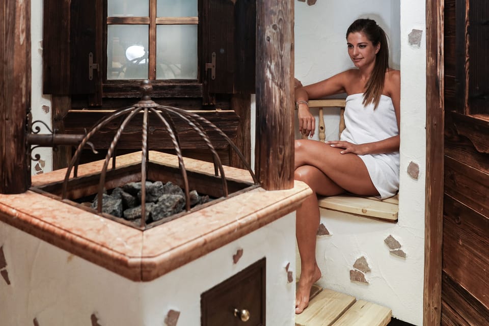 Sauna, steam room, massages