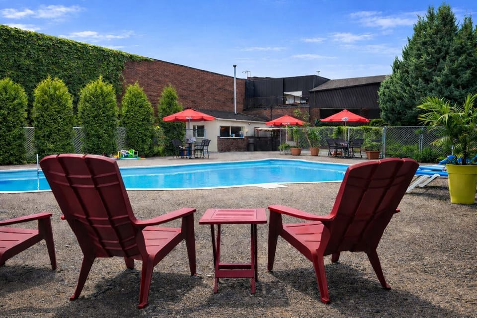 Quality Inn & Suites Gatineau Hotel in Gatineau