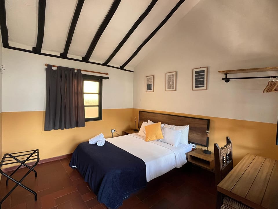 Double Room, Multiple Bedrooms | Bed sheets