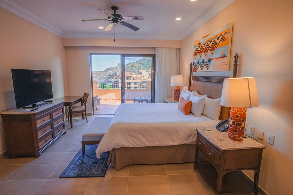 One Bedroom Penthouse | Premium bedding, down comforters, in-room safe, desk