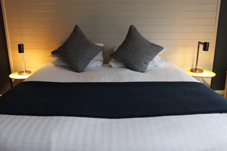 Family Room | In-room safe, desk, free cribs/infant beds, free WiFi