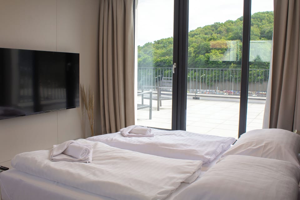 Superior Apartment, City View | WiFi (free), bed sheets