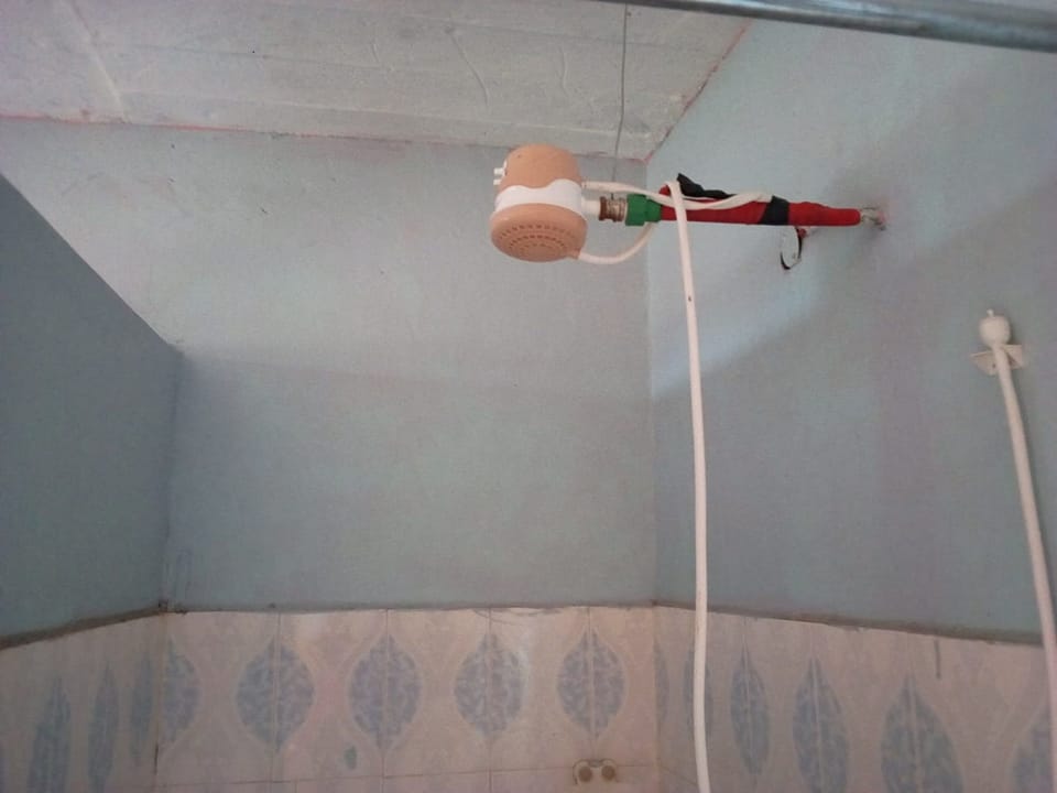 Bathroom shower