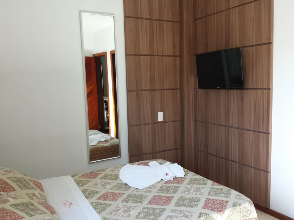 Minibar, desk, free WiFi, bed sheets