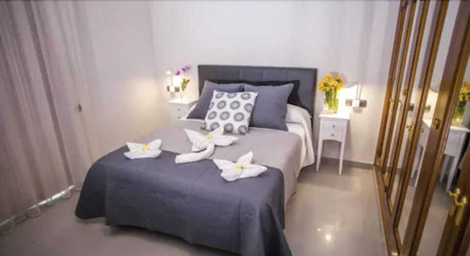 In-room safe, free cribs/infant beds, rollaway beds, free WiFi