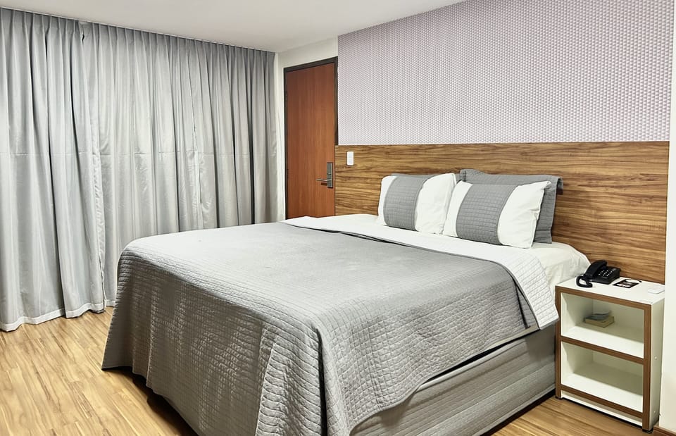 Presidential Double Room | Minibar, desk, blackout drapes, free WiFi