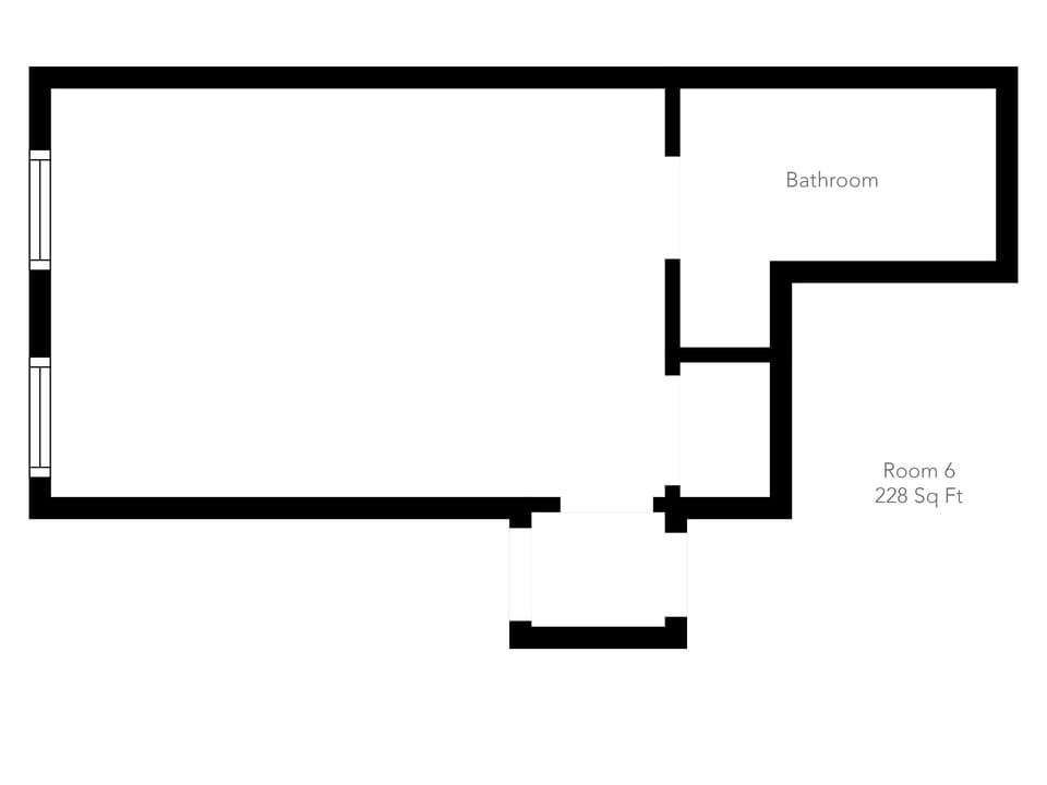 Room 6 with private bathroom | Desk, laptop workspace, blackout drapes, iron/ironing board (on request)