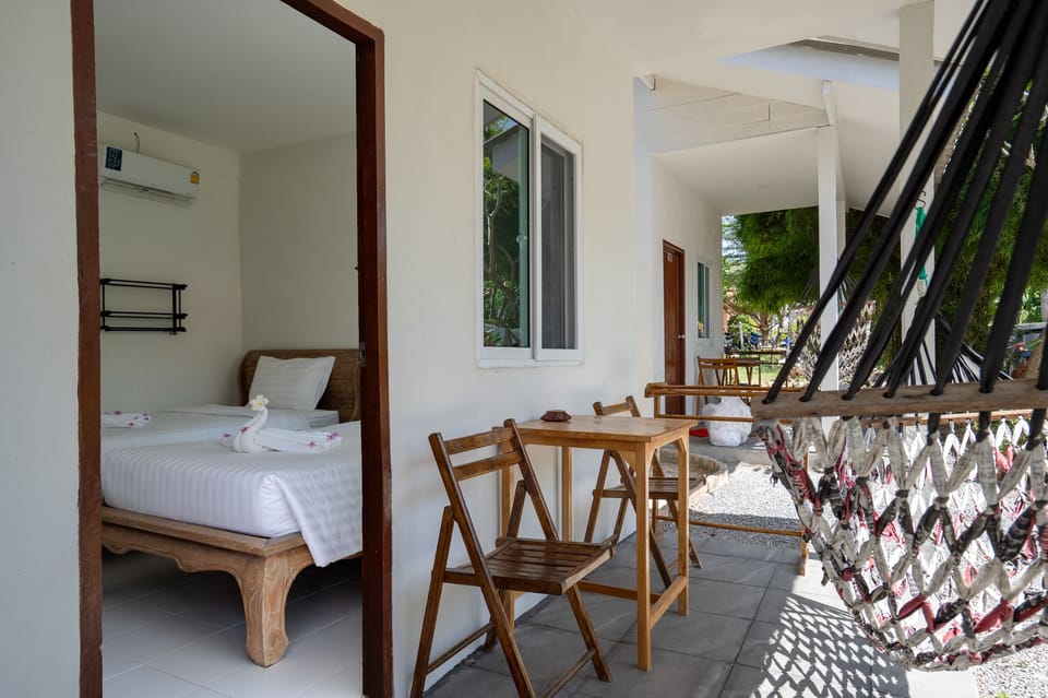 Standard Bungalow | Individually decorated, individually furnished, free WiFi, bed sheets