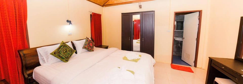 Deluxe Bungalow | Individually decorated, individually furnished, free WiFi, bed sheets