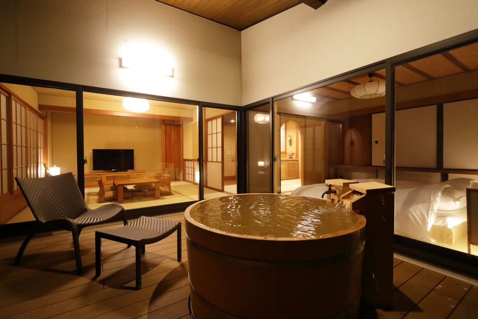 Tennoza with Open-air Bath and Private Bathroom | Private spa tub