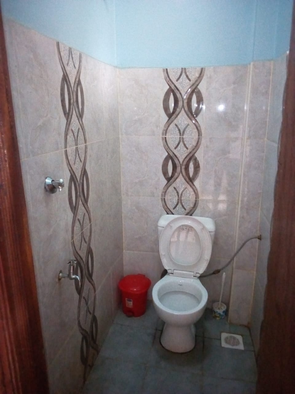 Double Room | Bathroom | Shower, slippers, towels, soap