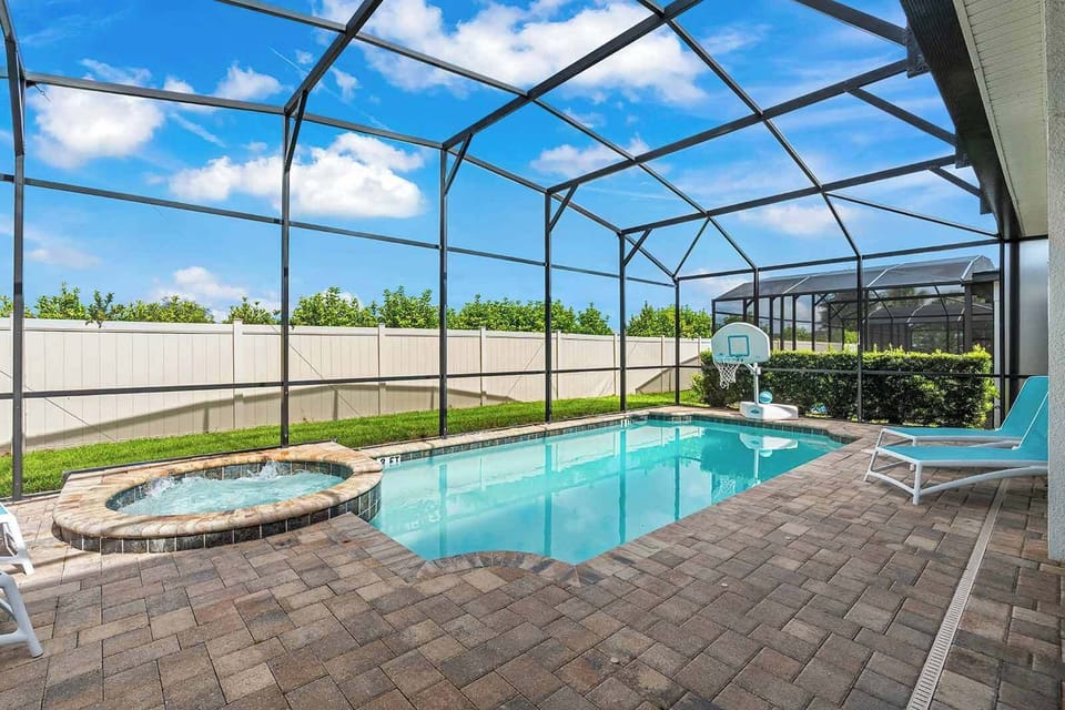 Private Pool & Patio