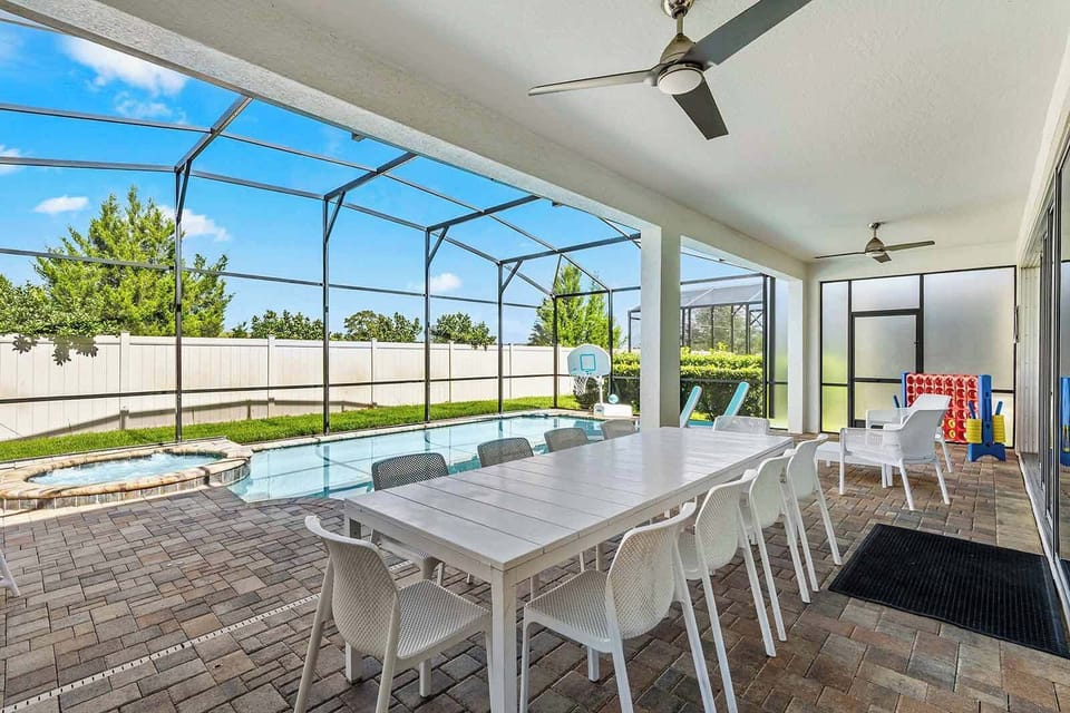 Private Pool & Patio