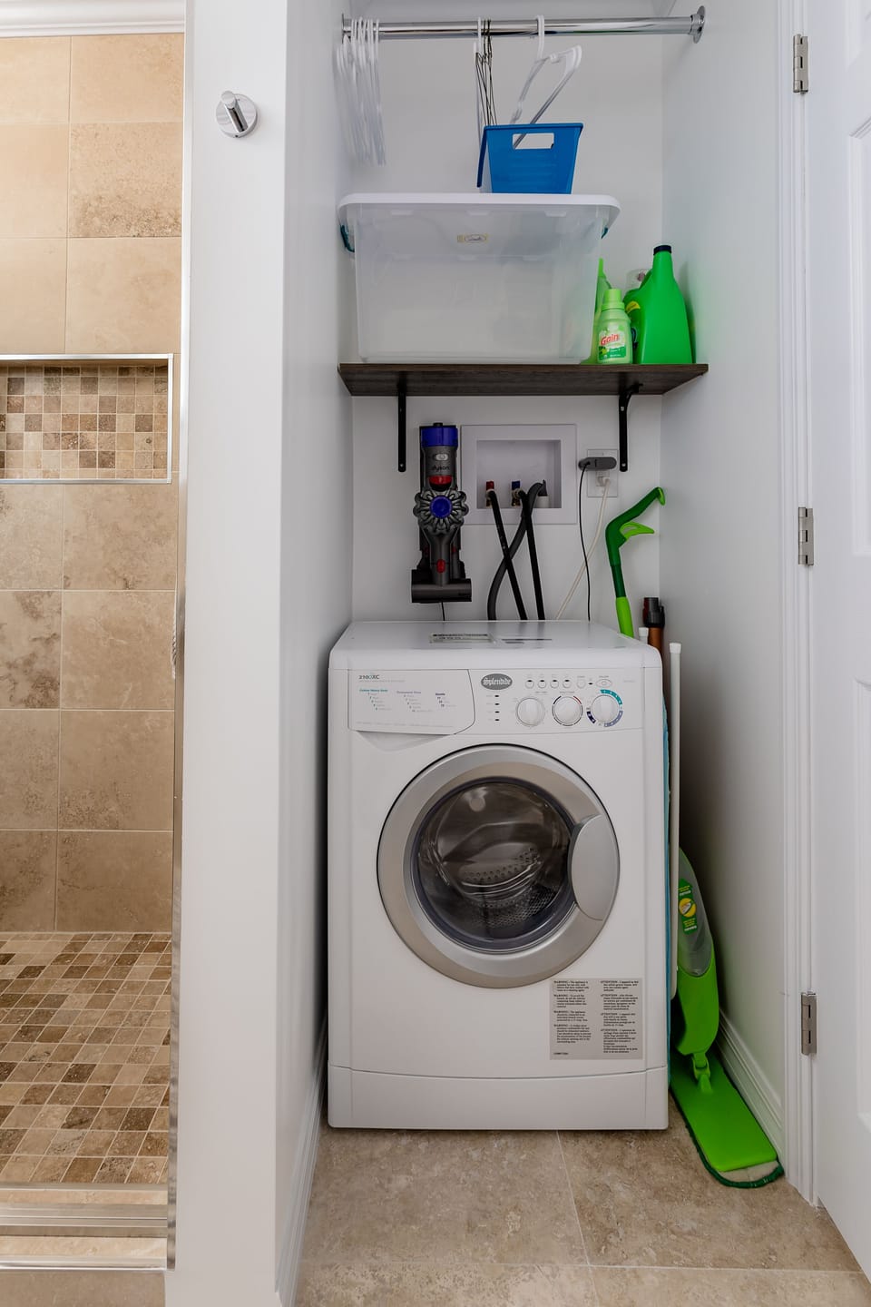 Washer/Dryer Combo!